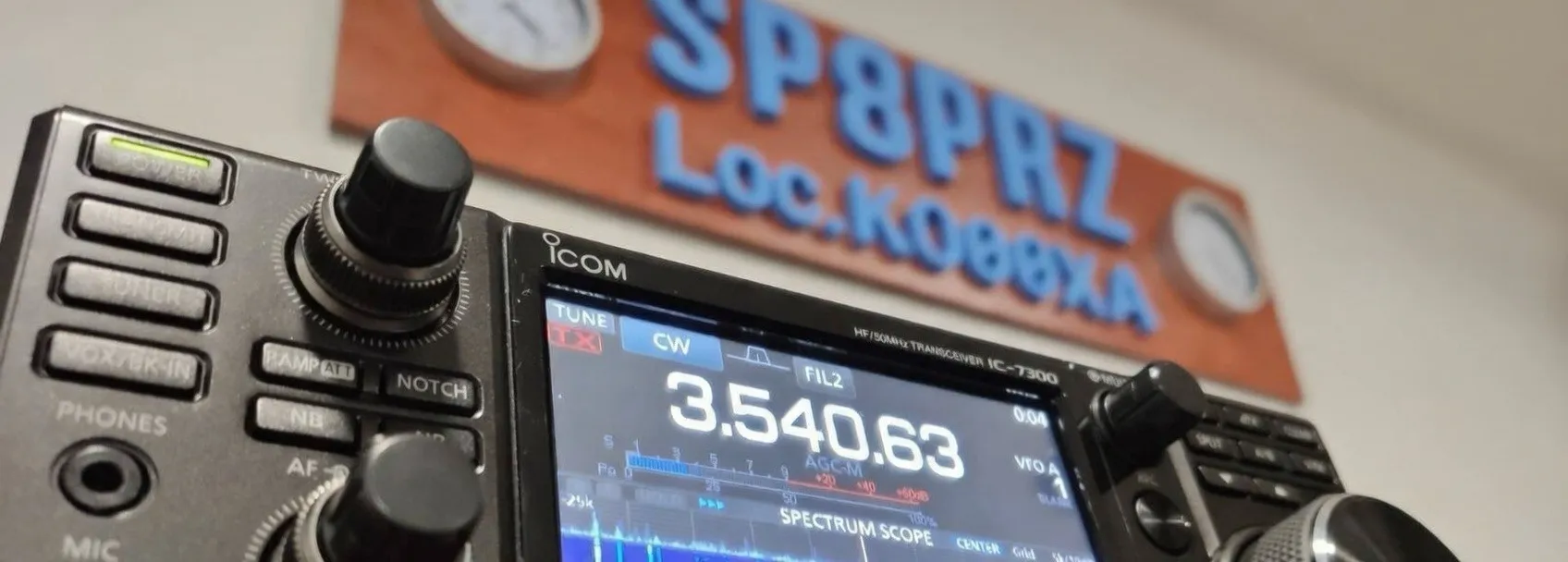 radiostacja i napis SP8PRZ